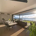 Beachfront Villa La Mer, Veritas - Maid, Babysitting, Breakfast & Boat On Request بيبينيا
