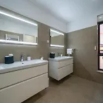 Beachfront Villa La Mer, Veritas - Maid, Babysitting, Breakfast & Boat On Request * بيبينيا