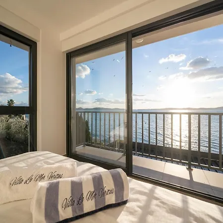 Beachfront Villas Veritas *